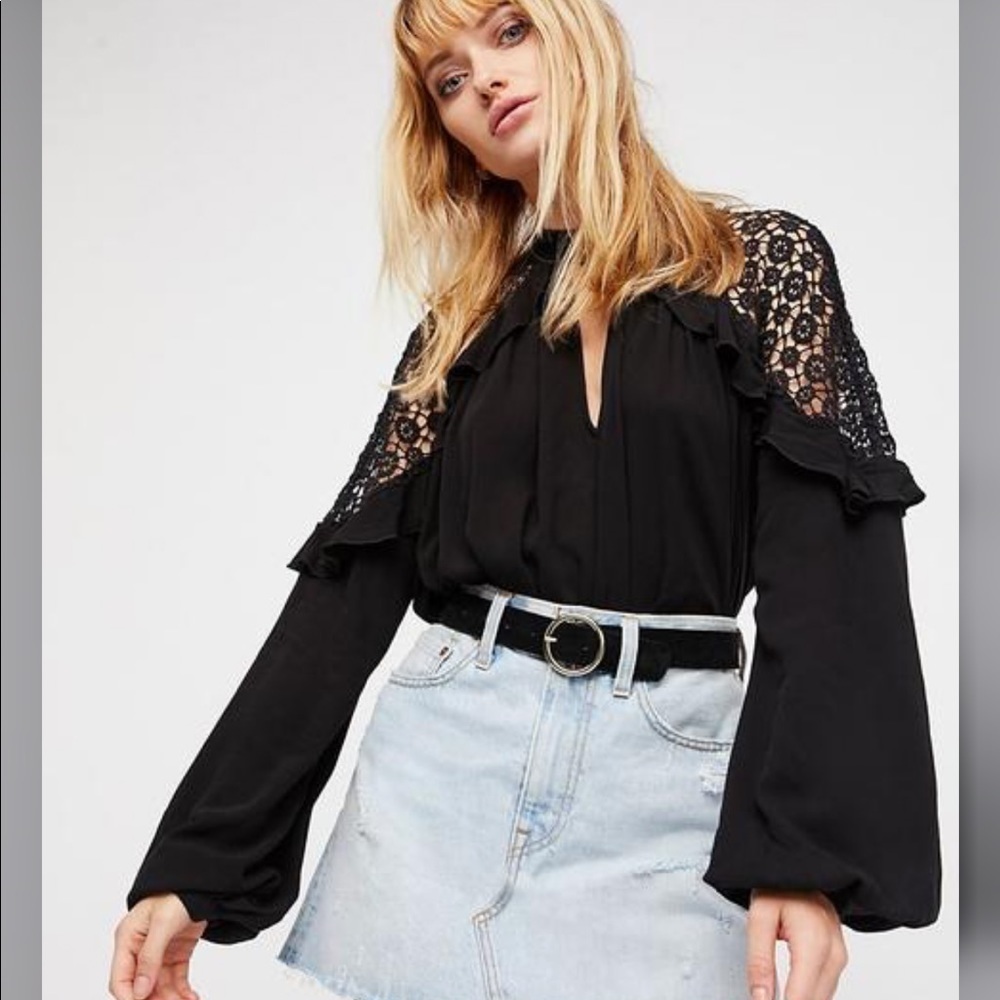 Free People size L Little Bit Of Love Knit Blouse Black - Picture 3 of 7